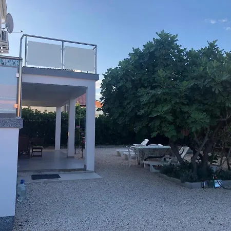 Smokva Avec Terasse * Vir